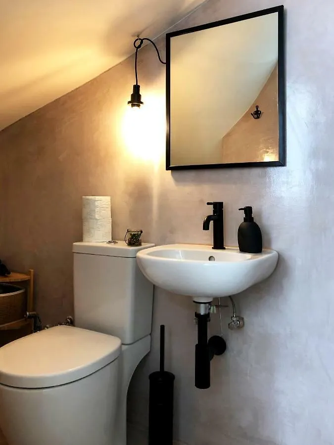 Sunny Micro-Loft Apartment With Outdoor Lounge Bendevis 0*,  Greece