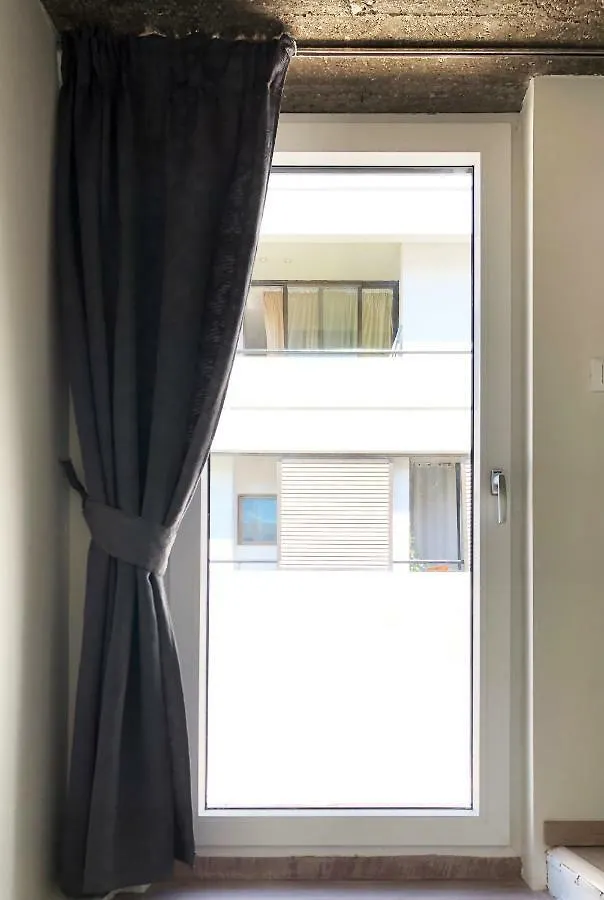 Sunny Micro-Loft Apartment With Outdoor Lounge Bendevís Grèce